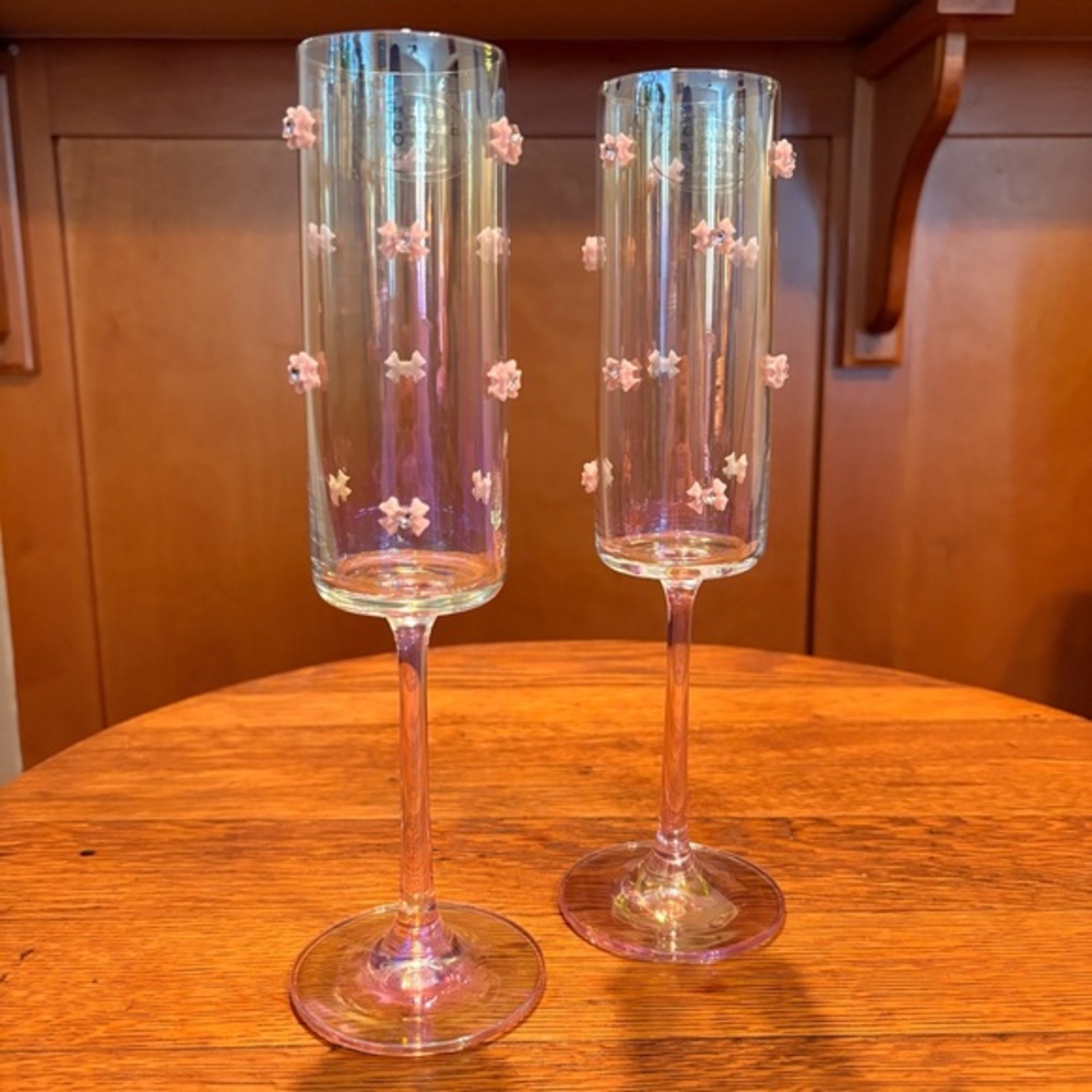 Pink Champagne Flutes with Pink Bow Detailing